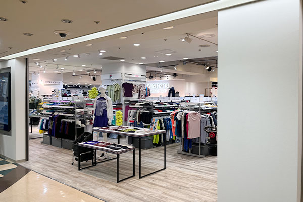 ウインザーラケットショップの施工事例